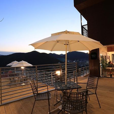 Radiance Tourist Hotel Geoje Εξωτερικό φωτογραφία