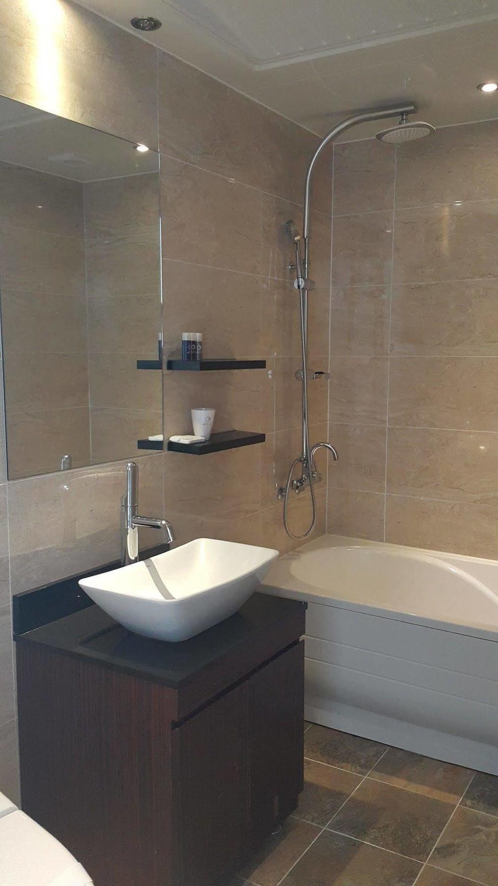 Radiance Tourist Hotel Geoje Εξωτερικό φωτογραφία