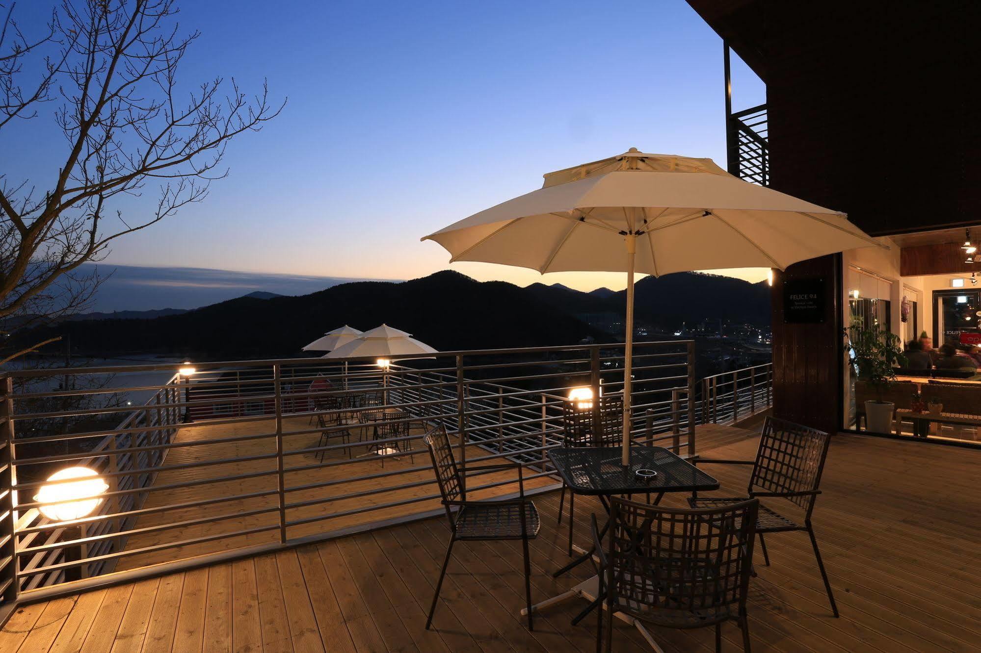 Radiance Tourist Hotel Geoje Εξωτερικό φωτογραφία